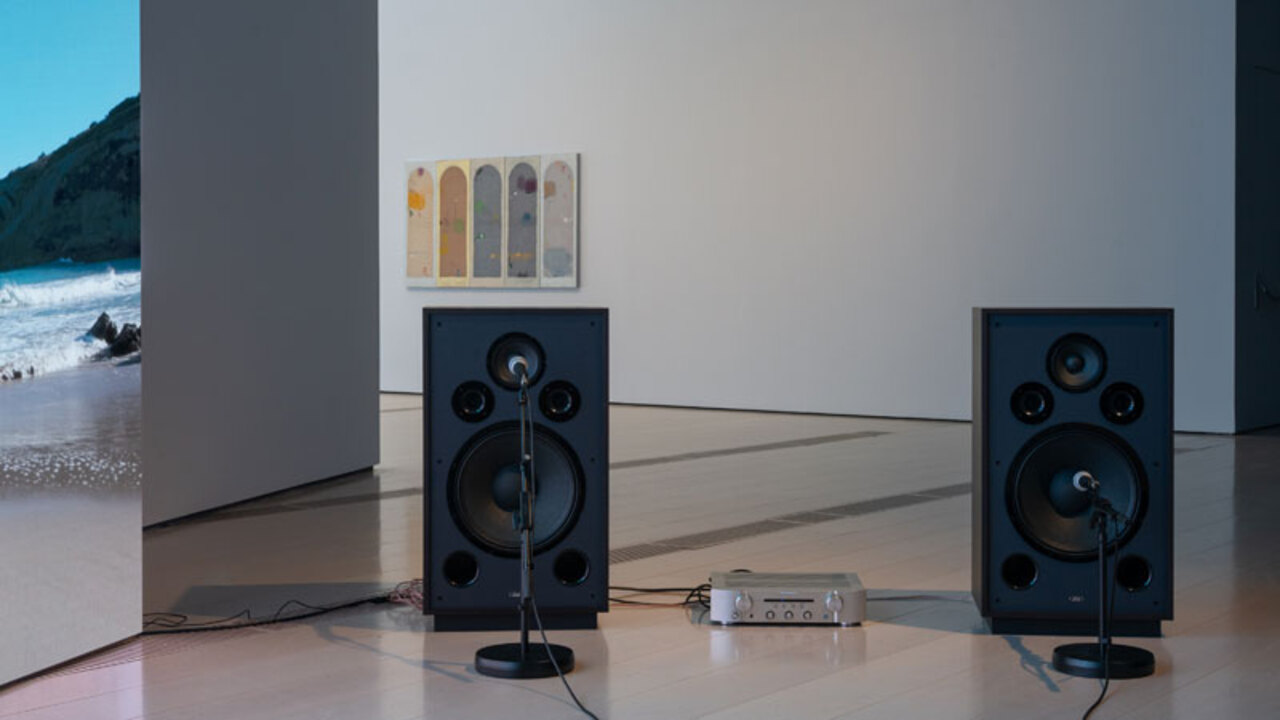 Visita comentada a la exposición de Yuko Mohri con Mikel Arce