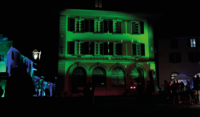 "Traffic Light", vídeo mapping en la fachada de Correos
